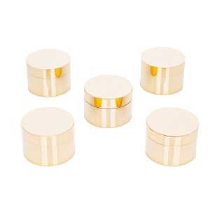 Mosiężne pojemniki na olej