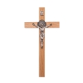 Krzyż drewniany z medalionem św. Benedykta - 17 cm - GC KWB-17 - Dewocjonalia P.H. Jakóbczak - Katolicki sklep liturgiczny i hurtownia