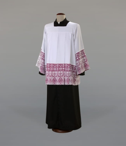 ce67616b5ceea2643bbeaadf7de98802 Komża kapłańska zdobiona bawełnianą gipiurą i podbitką kanonicką