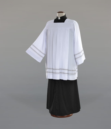 Komża kapłańska zdobiona maszynową - ALBP 5-151-0 - Dewocjonalia P.H. Jakóbczak - Katolicki sklep liturgiczny i hurtownia