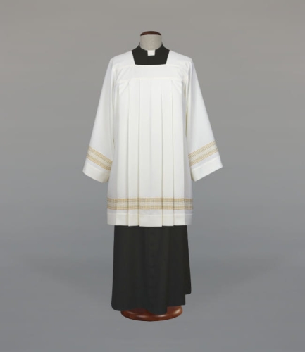 a924999729033930b275d4408e0479fe Komża kapłańska zdobiona delikatnym haftem