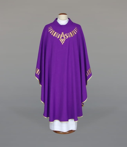 84f7215e1d8e7b6fc379c6b5881c84bc Ornat zdobiony nowoczesnym haftem