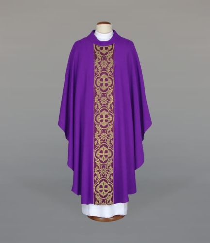 653a8f81bd3dd8caefc127f0a27b275f Ornat zdobiony eleganckim tkanym pasem