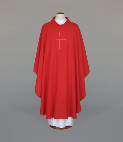 98437077b41d85b32339711578a19f98 Ornat zdobiony nowoczesnym haftem