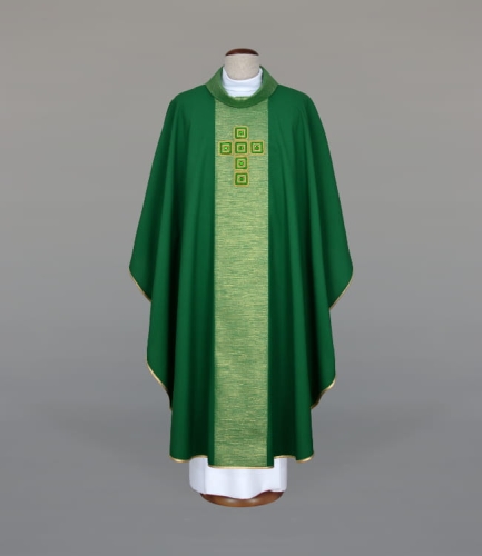 72bebb287d86f643b2fa848550fd993c Ornat zdobiony kombinacją nowoczesnego haftu i efektownych kamieni