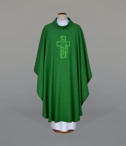 ee9ff4ed6113066c7f30fcea1cf230e7 Ornat zdobiony nowoczesnym haftem