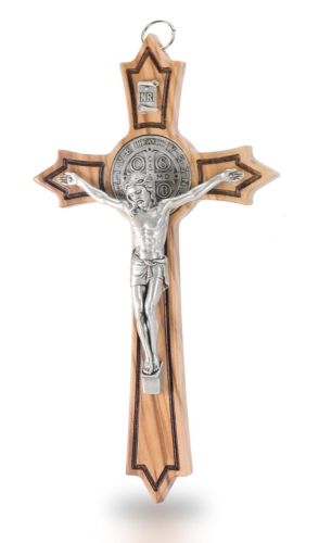 Krzyż Oliwny z Medalem Świętego Benedykta - 20 cm Krzyż Oliwny z Medalem Świętego Benedykta - 20 cm