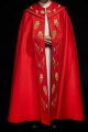 Kapa liturgiczna czerwona z haftem IHS i motywem winorośli - KKP/001/02 - HAF KKP/001/02/20 - Dewocjonalia P.H. Jakóbczak - Katolicki sklep liturgiczny i hurtownia