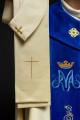 Kapa liturgiczna ecru z haftem maryjnym i ozdobnym panelem - KKP/127/05 - HAF KKP/127/05/20/PA - Dewocjonalia P.H. Jakóbczak - Katolicki sklep liturgiczny i hurtownia