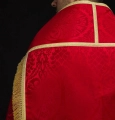 Kapa rzymska czerwona z tłoczonego żakardu - KKP/159/02 - HAF KKP/159/02/83 - Dewocjonalia P.H. Jakóbczak - Katolicki sklep liturgiczny i hurtownia