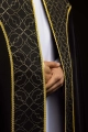 Kapa liturgiczna czarna ze złotym ornamentem żakardowym - KKP/163/07 - HAF KKP/163/07/20 - Dewocjonalia P.H. Jakóbczak - Katolicki sklep liturgiczny i hurtownia