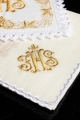 Komplet kielichowy lniany z haftowanym motywem IHS - KKL/049 - HAF KKL/049 - Dewocjonalia P.H. Jakóbczak - Katolicki sklep liturgiczny i hurtownia