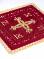 Komplet kielichowy aksamitny z haftowanym motywem liturgicznym w kolorze czerwonym - KK/5006/C1 - HAF KK/5006/C1 - Dewocjonalia P.H. Jakóbczak - Katolicki sklep liturgiczny i hurtownia