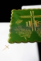 Komplet kielichowy bawełniany z haftowanym motywem IHS w kolorze czerwonym - KK/156/01 - HAF KK/156/01 - Dewocjonalia P.H. Jakóbczak - Katolicki sklep liturgiczny i hurtownia
