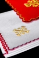 Komplet kielichowy bawełniany z haftowanym motywem Krzyża Jerozolimskiego w kolorze czerwonym - KK/030/02 - HAF KK/030/02 - Dewocjonalia P.H. Jakóbczak - Katolicki sklep liturgiczny i hurtownia