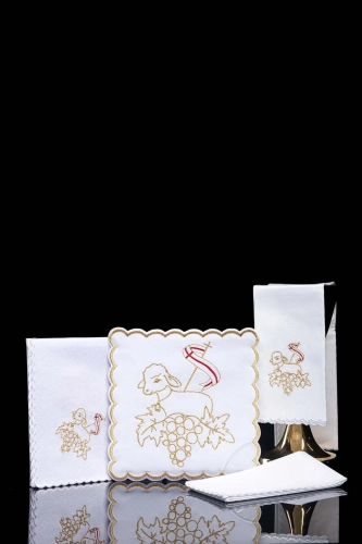 Komplet kielichowy bawełniany z haftowanym motywem Baranka Paschalnego w kolorze czerwonym - KK/127 - HAF KK/127 - Dewocjonalia P.H. Jakóbczak - Katolicki sklep liturgiczny i hurtownia