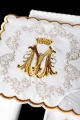 Komplet kielichowy bawełniany z haftowanym motywem maryjnym w kolorze złotym - KK/160 - HAF KK/160 - Dewocjonalia P.H. Jakóbczak - Katolicki sklep liturgiczny i hurtownia