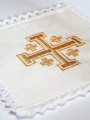 Komplet kielichowy lniany z haftowanym motywem Krzyża Jerozolimskiego - KKL/030/C1 - HAF KKL/030/C1 - Dewocjonalia P.H. Jakóbczak - Katolicki sklep liturgiczny i hurtownia