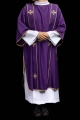 Dalmatyka liturgiczna fioletowa z ozdobnymi pasami i haftem złotego krzyża - KDL/285/03/53/B - HAF KDL/285/03/53/B - Dewocjonalia P.H. Jakóbczak - Katolicki sklep liturgiczny i hurtownia