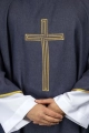 Dalmatyka liturgiczna fioletowa z haftem złotego krzyża - KDL/393/03/70/D - HAF KDL/393/03/70/D - Dewocjonalia P.H. Jakóbczak - Katolicki sklep liturgiczny i hurtownia