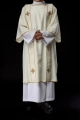 Dalmatyka liturgiczna ecru z dekoracyjnym haftem - KDL/284/05/81/B - HAF KDL/284/05/81/B - Dewocjonalia P.H. Jakóbczak - Katolicki sklep liturgiczny i hurtownia
