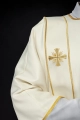 Dalmatyka liturgiczna ecru z dekoracyjnym haftem - KDL/285/05/53/B - HAF KDL/285/05/53/B - Dewocjonalia P.H. Jakóbczak - Katolicki sklep liturgiczny i hurtownia