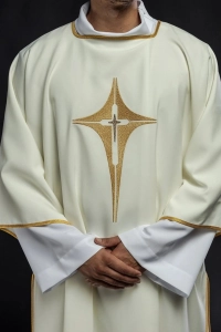 Dalmatyka liturgiczna ecru z haftem złotego krzyża - KDL/214/05/12/D