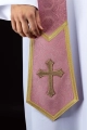 Stuła kapłańska różowa z haftem krzyża - KST/639/08/11 - HAF KST/639/08/11 - Dewocjonalia P.H. Jakóbczak - Katolicki sklep liturgiczny i hurtownia