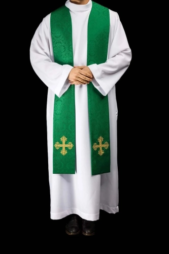 Stuła liturgiczna zielona z haftem krzyża - KST/967/01/11 - HAF KST/967/01/11 - Dewocjonalia P.H. Jakóbczak - Katolicki sklep liturgiczny i hurtownia