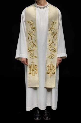 Stuła liturgiczna złota z haftem IHS - KST/031/10/37 - HAF KST/031/10/37 - Dewocjonalia P.H. Jakóbczak - Katolicki sklep liturgiczny i hurtownia