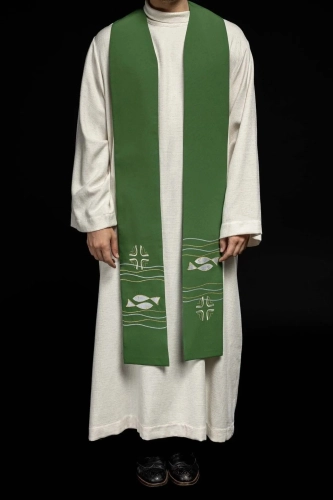 Stuła kapłańska zielona z dekoracyjnym haftem - KST/022/01/01 - HAF KST/022/01/01 - Dewocjonalia P.H. Jakóbczak - Katolicki sklep liturgiczny i hurtownia