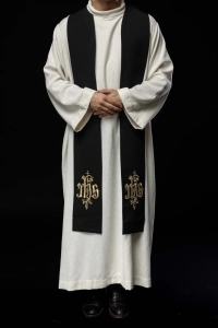 Stuła liturgiczna czarna z haftem IHS - KST/053/07/12