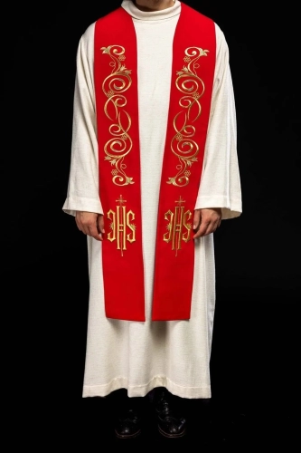 Stuła kapłańska czerwona z haftem IHS - KST/031/02/01 - HAF KST/031/02/01 - Dewocjonalia P.H. Jakóbczak - Katolicki sklep liturgiczny i hurtownia