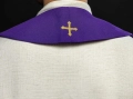 Stuła kapłańska fioletowa z dekoracyjnym haftem - KST/083/03/01 - HAF KST/083/03/01 - Dewocjonalia P.H. Jakóbczak - Katolicki sklep liturgiczny i hurtownia