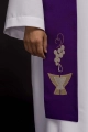Stuła kapłańska fioletowa z haftem eucharystycznym - KST/009/03/01 - HAF KST/009/03/01 - Dewocjonalia P.H. Jakóbczak - Katolicki sklep liturgiczny i hurtownia