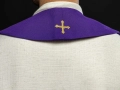 Stuła kapłańska fioletowa z haftem eucharystycznym - KST/009/03/01 - HAF KST/009/03/01 - Dewocjonalia P.H. Jakóbczak - Katolicki sklep liturgiczny i hurtownia