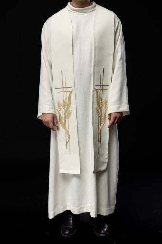 Stuła kapłańska ecru z haftem krzyża - KST/083/05/01 - HAF KST/083/05/01 - Dewocjonalia P.H. Jakóbczak - Katolicki sklep liturgiczny i hurtownia