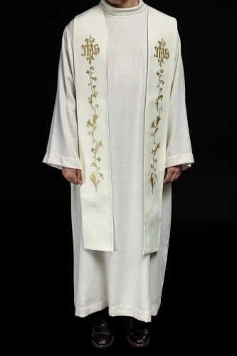 Stuła liturgiczna ecru z haftem IHS - KST/037/05/01 - HAF KST/037/05/01 - Dewocjonalia P.H. Jakóbczak - Katolicki sklep liturgiczny i hurtownia