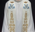 Stuła liturgiczna ecru z haftem maryjnym - KST/056/05/01 - HAF KST/056/05/01 - Dewocjonalia P.H. Jakóbczak - Katolicki sklep liturgiczny i hurtownia