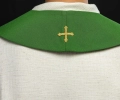 Stuła liturgiczna zielona z haftem IHS - KST/053/01/12 - HAF KST/053/01/12 - Dewocjonalia P.H. Jakóbczak - Katolicki sklep liturgiczny i hurtownia