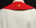 Stuła kapłańska czerwona z haftem eucharystycznym - KST/009/02/01 - HAF KST/009/02/01 - Dewocjonalia P.H. Jakóbczak - Katolicki sklep liturgiczny i hurtownia