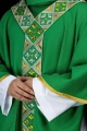 Zielony ornat z haftowanym pasem ozdobnym - LE/7042/01 - HAF LE/7042/01 - Dewocjonalia P.H. Jakóbczak - Katolicki sklep liturgiczny i hurtownia