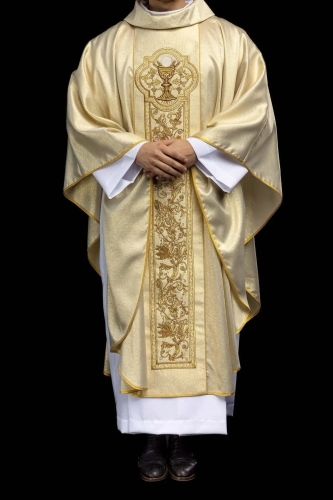 Złoty ornat z haftem eucharystycznego kielicha - KOR/040/10/37 - HAF KOR/040/10/37 - Dewocjonalia P.H. Jakóbczak - Katolicki sklep liturgiczny i hurtownia