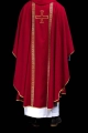 Czerwony ornat liturgiczny z haftowanym krzyżem i żakardowymi pasami - KOR/975/02/70 - HAF KOR/975/02/70 - Dewocjonalia P.H. Jakóbczak - Katolicki sklep liturgiczny i hurtownia