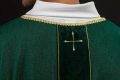 Ornat zielony z haftowanym pasem i motywem krzyża - LE/7074/01 - HAF LE/7074/01 - Dewocjonalia P.H. Jakóbczak - Katolicki sklep liturgiczny i hurtownia