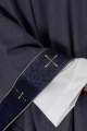Ornat fioletowy z haftowanym pasem i kołnierzem zdobionym krzyżem - LE/7073/03 - HAF LE/7073/03 - Dewocjonalia P.H. Jakóbczak - Katolicki sklep liturgiczny i hurtownia