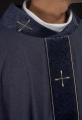 Ornat fioletowy z haftowanym pasem i kołnierzem zdobionym krzyżem - LE/7073/03 - HAF LE/7073/03 - Dewocjonalia P.H. Jakóbczak - Katolicki sklep liturgiczny i hurtownia