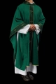 Ornat zielony z haftowanym pasem i kołnierzem zdobionym krzyżem - LE/7073/01 - HAF LE/7073/01 - Dewocjonalia P.H. Jakóbczak - Katolicki sklep liturgiczny i hurtownia