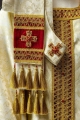 Ręcznie wykonany ornat liturgiczny ecru z kamieniami naturalnymi - HM/7009/05/90/PA02 - HAF HM/7009/05/90/PA02 - Dewocjonalia P.H. Jakóbczak - Katolicki sklep liturgiczny i hurtownia