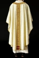Ręcznie wykonany ornat liturgiczny ecru z kamieniami naturalnymi - HM/7009/05/90/PA02 - HAF HM/7009/05/90/PA02 - Dewocjonalia P.H. Jakóbczak - Katolicki sklep liturgiczny i hurtownia